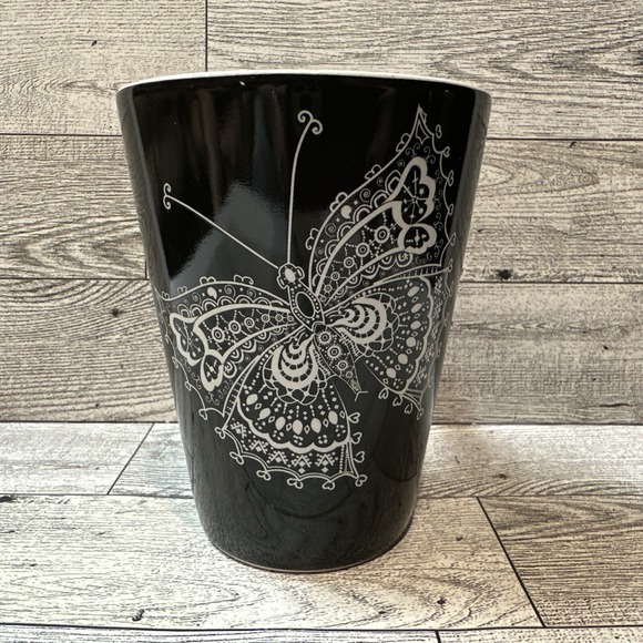 ROSCHER Butterfly Lace 12oz Mug/Cup Black and White 4.5 X 3.5" Replacement - Picture 2 of 6